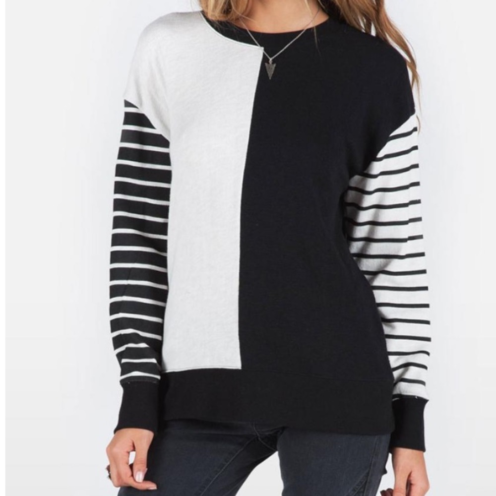 Volcom Women’s Mixed Signal Fleece Sweater - Small